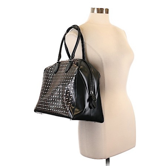NWT Alaia Large Laser Cut Handbag with pouch and mirror. Black. $3500 retail - Picture 4 of 17